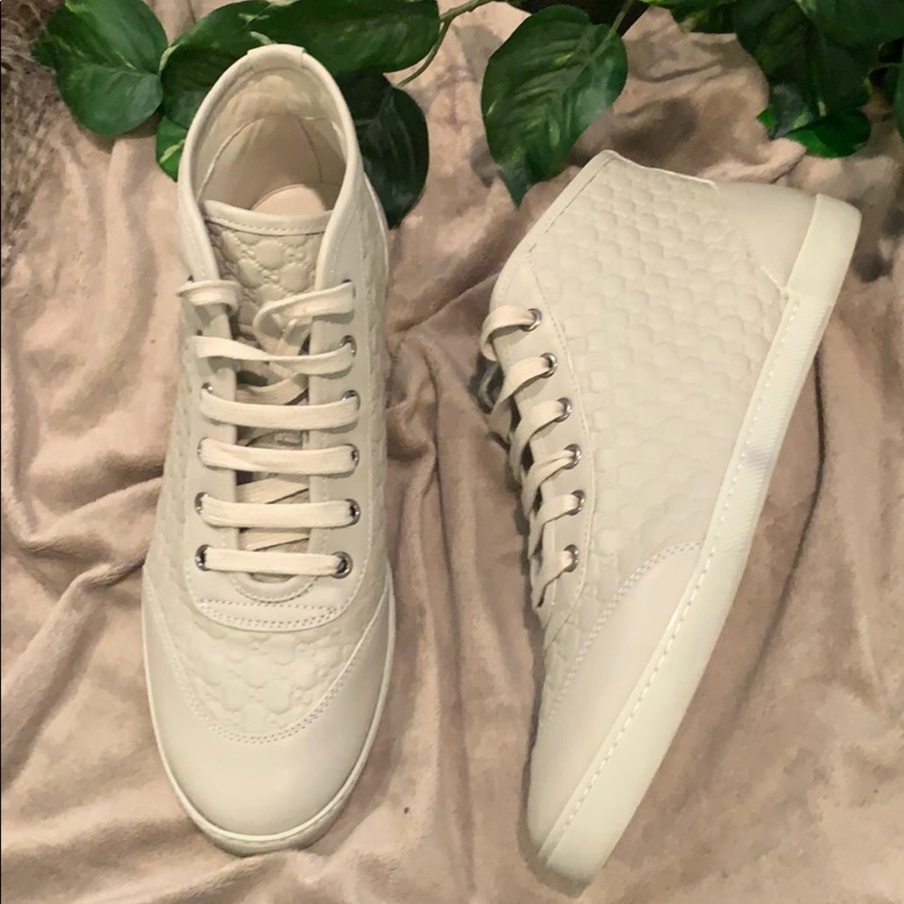 ❌TRADED❌ Gucci Guccissima Leather Hi-Top Sneaker - Picture 4 of 16